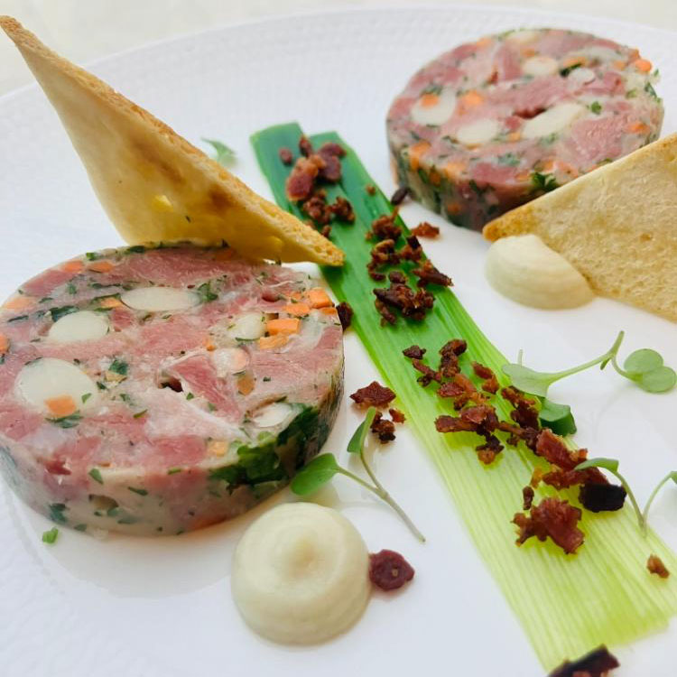 Fine dining wedding caterer